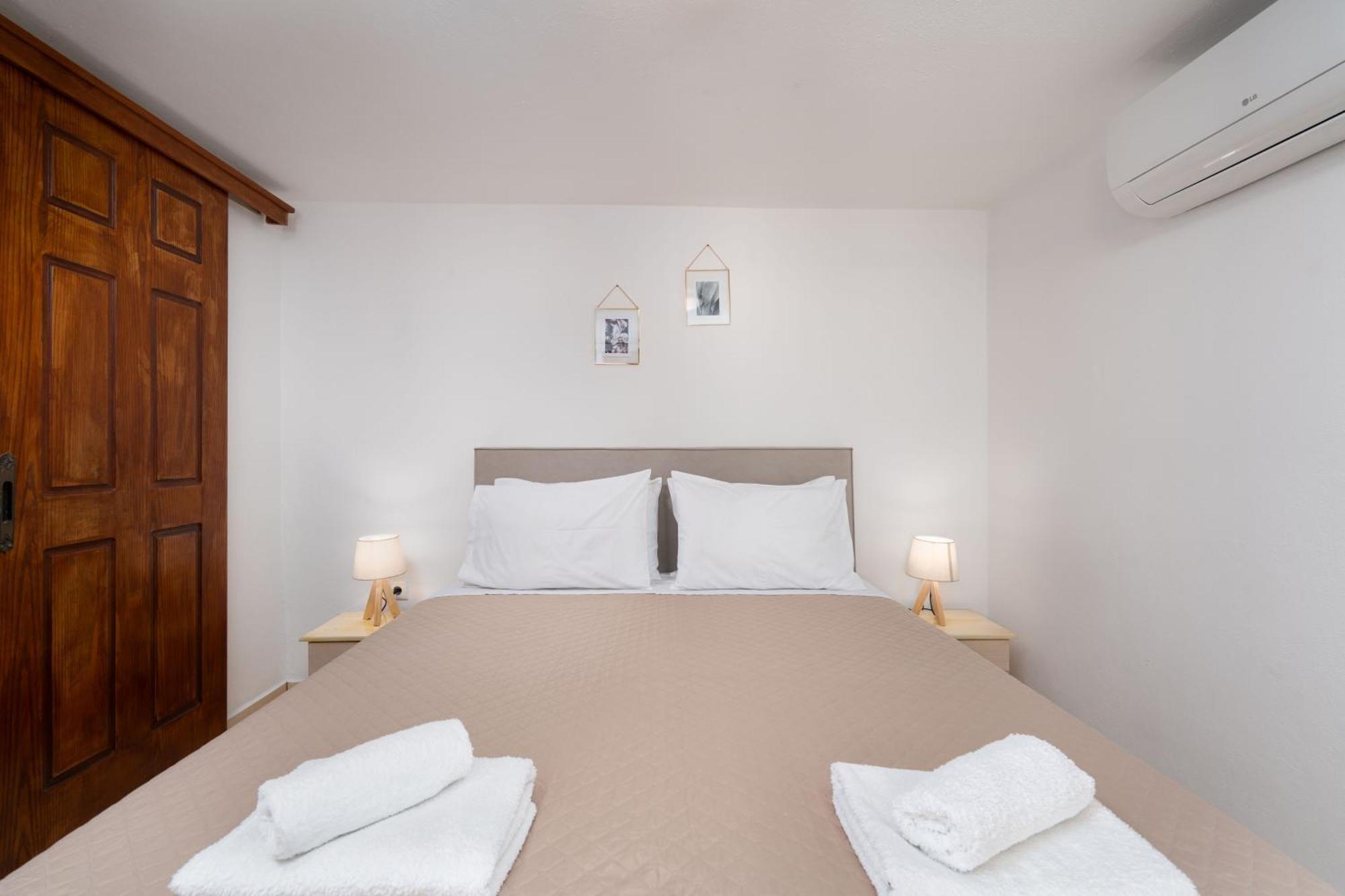 Apartment Plethora Homes *